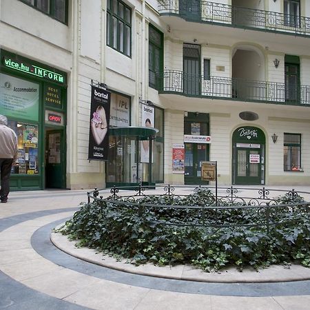 Alice Apartment بودابست الغرفة الصورة