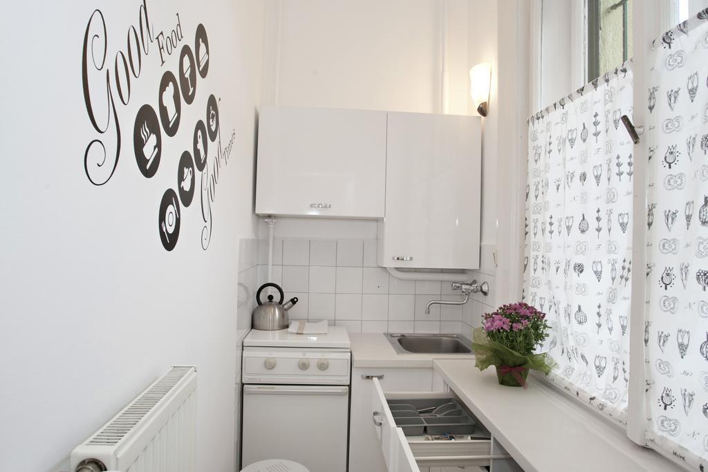 Alice Apartment بودابست الغرفة الصورة